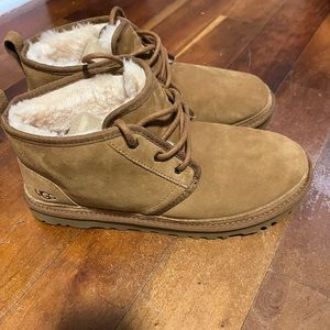 Mens UGG Neumel boots size 10. Brand new in box never worn.